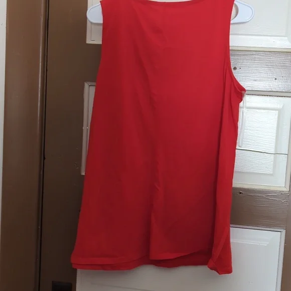 Tank - Picture 3 of 3